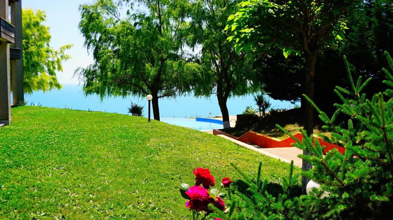 Морски Апартаменти Джулай Морнинг - July Morning Sea View Apartments Kavarna Exterior foto