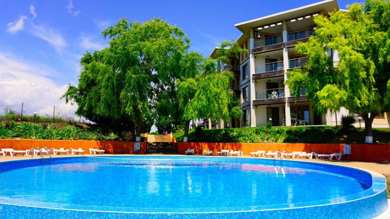 Морски Апартаменти Джулай Морнинг - July Morning Sea View Apartments Kavarna Exterior foto