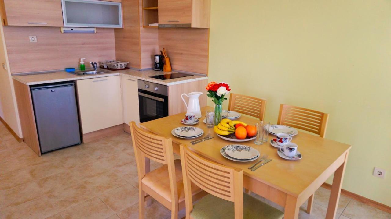 Морски Апартаменти Джулай Морнинг - July Morning Sea View Apartments Kavarna Exterior foto
