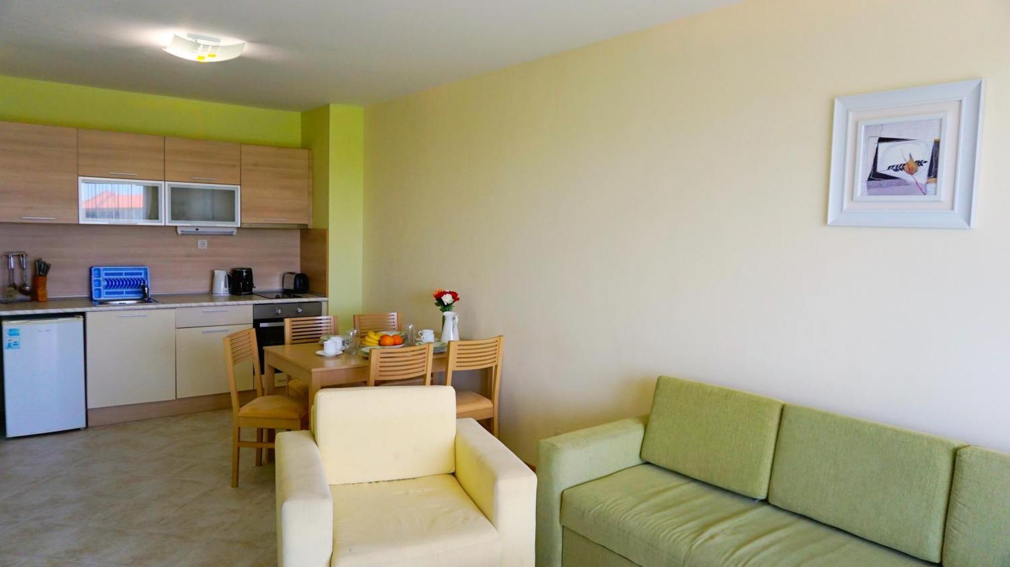 Морски Апартаменти Джулай Морнинг - July Morning Sea View Apartments Kavarna Quarto foto